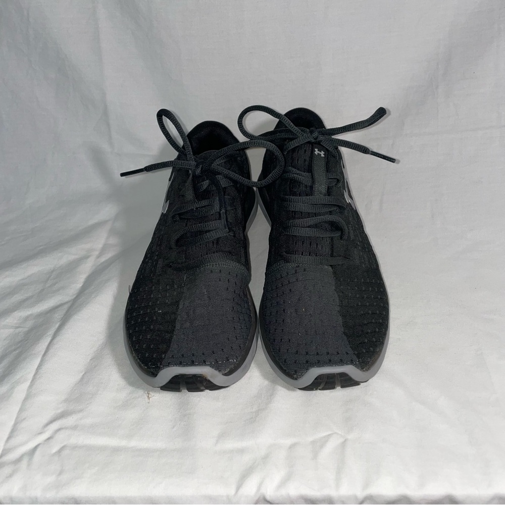 UnderArmour | Black Running Shoe - Size W7.5